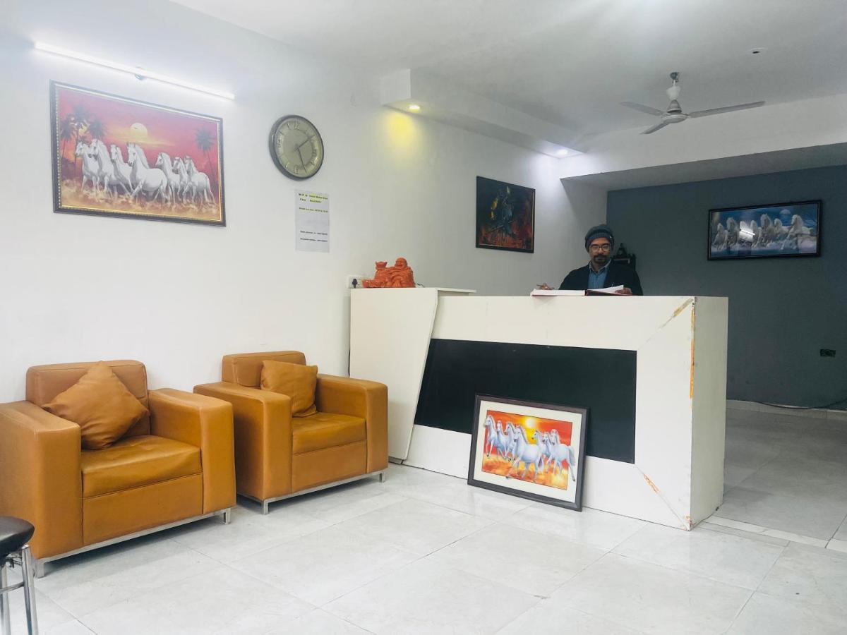 Hotel Asian Plaza Delhi Airport Új-Delhi Kültér fotó